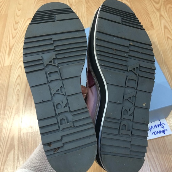 Prada shoes - Picture 6 of 7